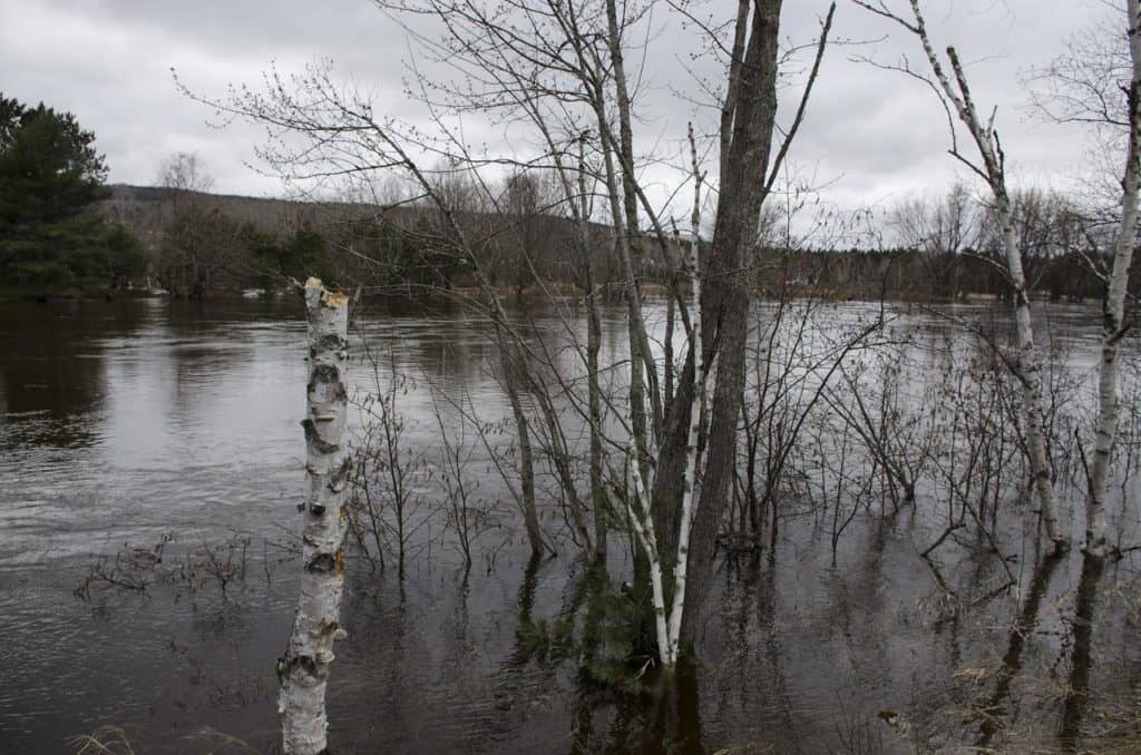 Rivière-Rouge demande à la population de se parer pour l’inondation