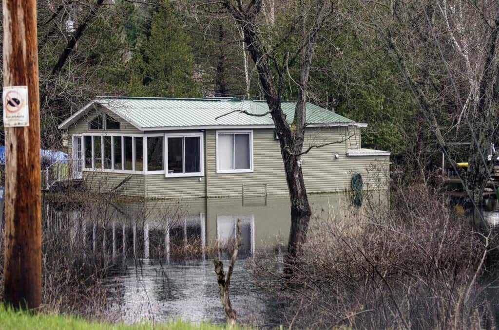 Inondations: La vallée de la Rouge évite le pire