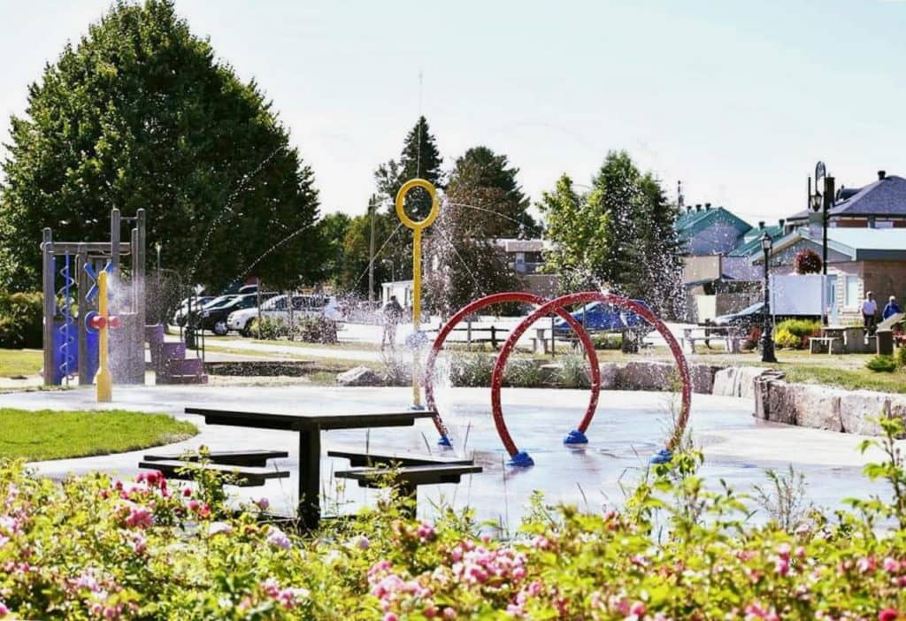 Rivière-Rouge inaugure ses jeux d’eau
