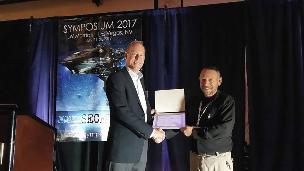 Marc Saint-Germain récompensé pour son implication au sein du MUFON