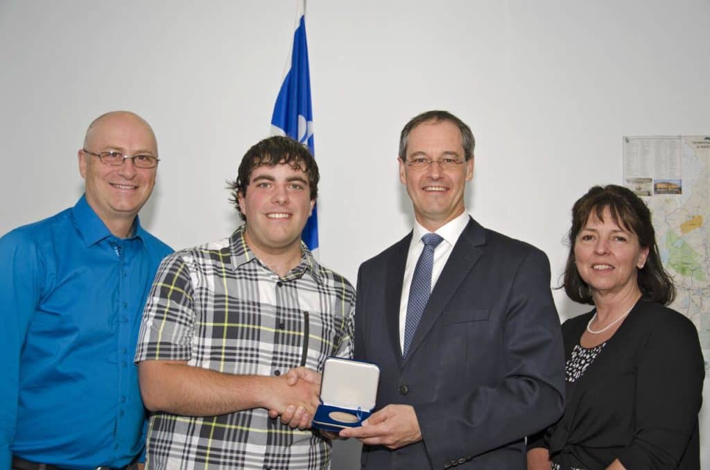 Samuel Paradis mérite la Médaille de l’Assemblée nationale