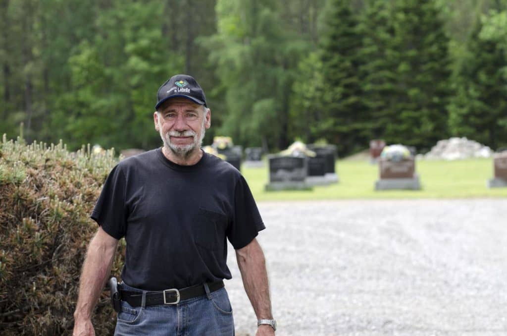 Jean-Guy Clément refait une beauté au cimetière