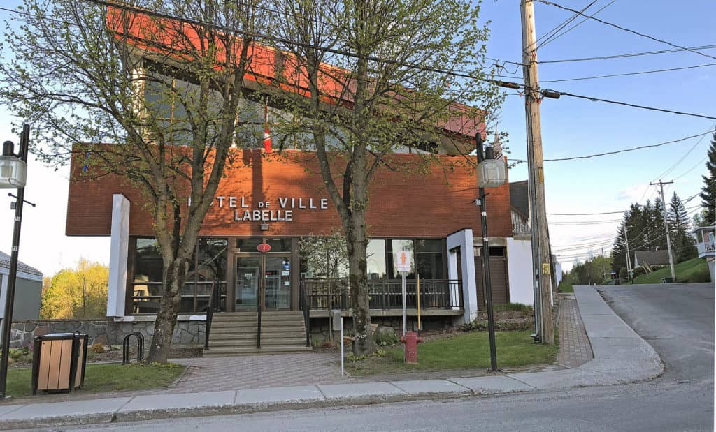 Labelle tient toujours à son garage municipal