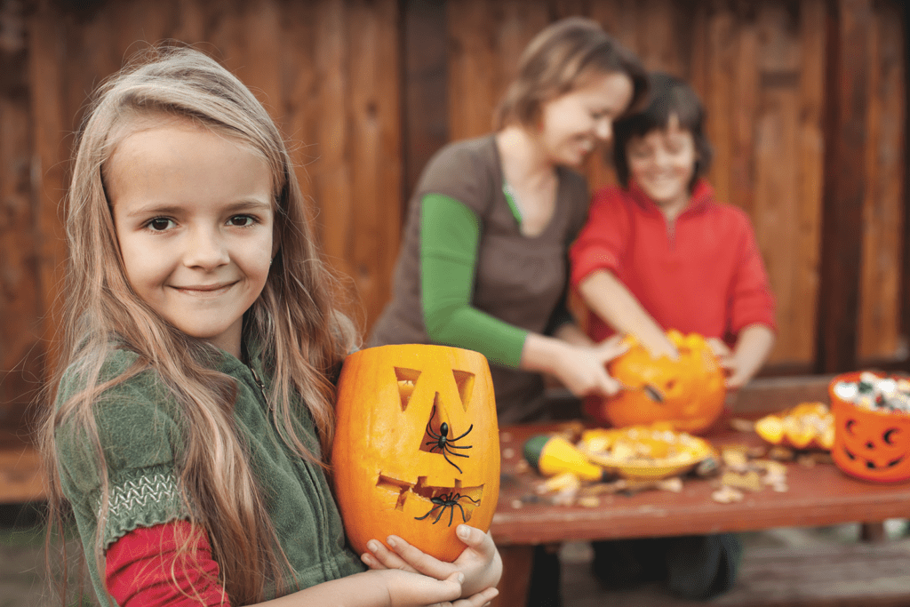 5 activités d’Halloween à faire à la maison avec les enfants