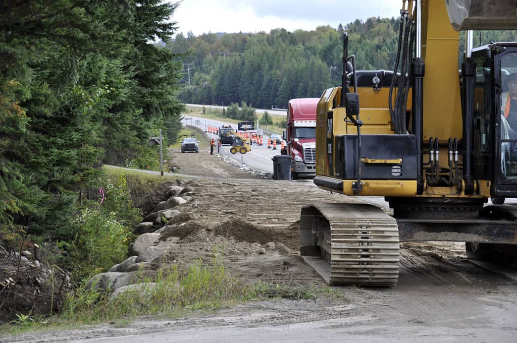 Le sentier de contournement de motoneige est en construction