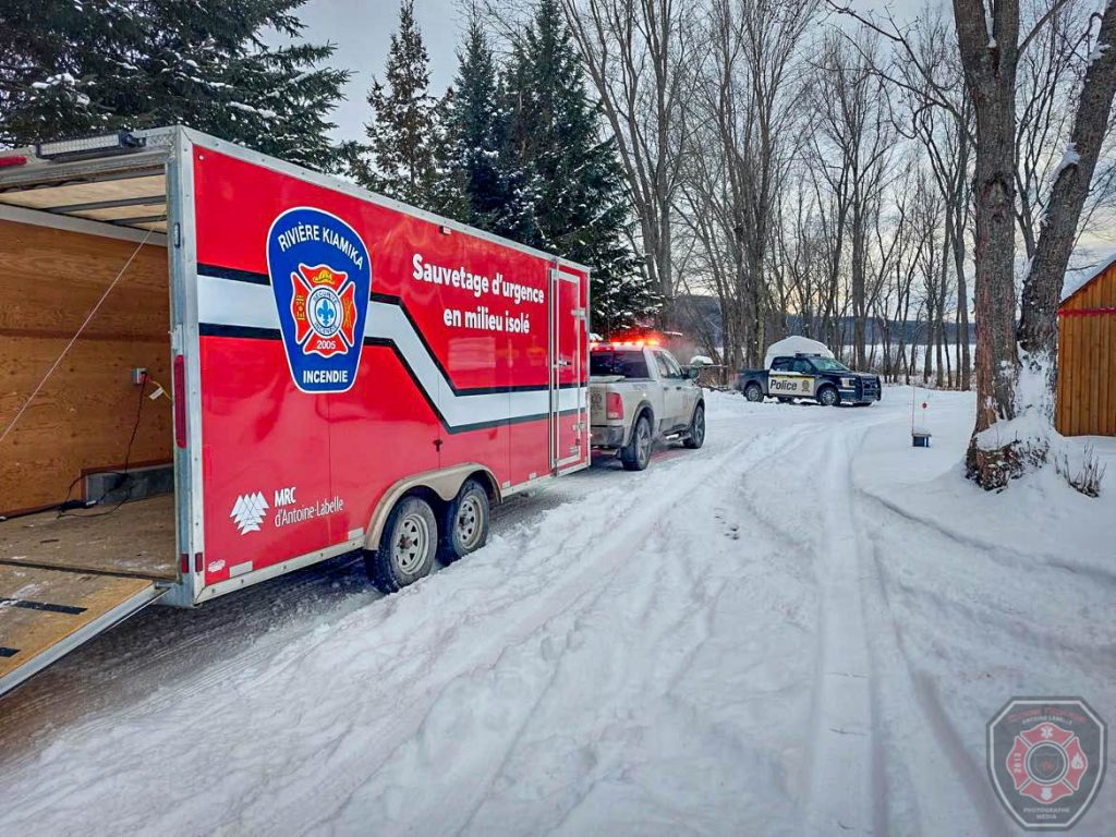 Un travailleur forestier secouru par les services d’urgence