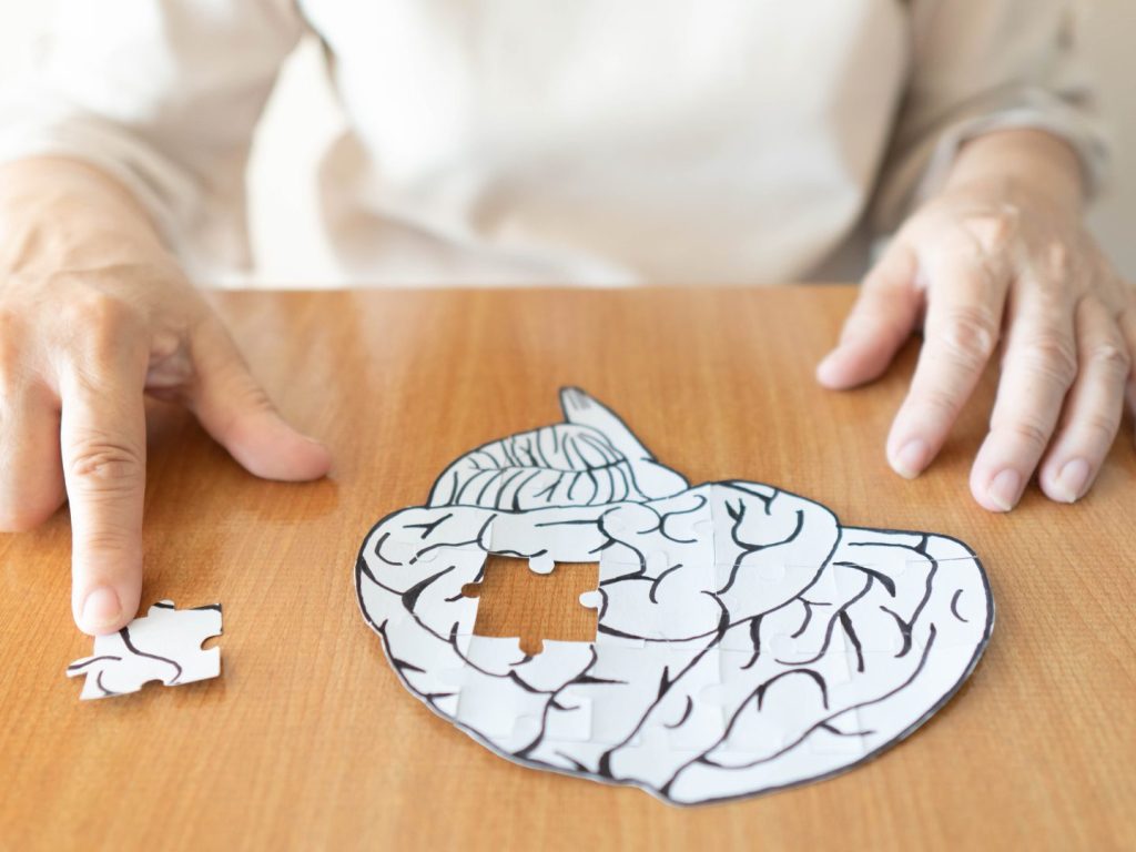 Appel à la population pour le mois de la sensibilisation à l’Alzheimer