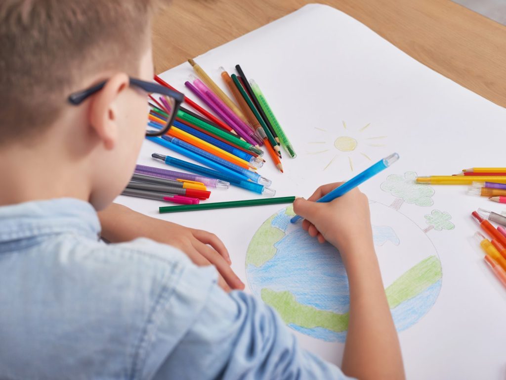 Les 8-17 ans invités à créer un personnage en lien avec le bénévolat