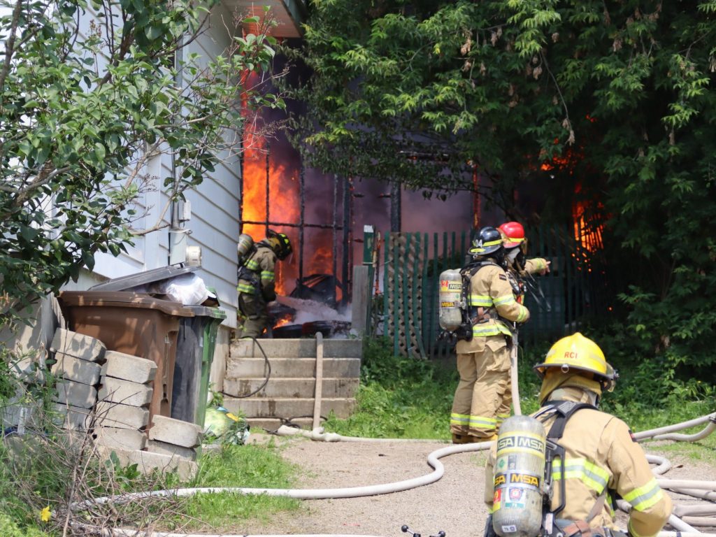 Un incendie maîtrisé sur la rue Limoges à Mont-Laurier