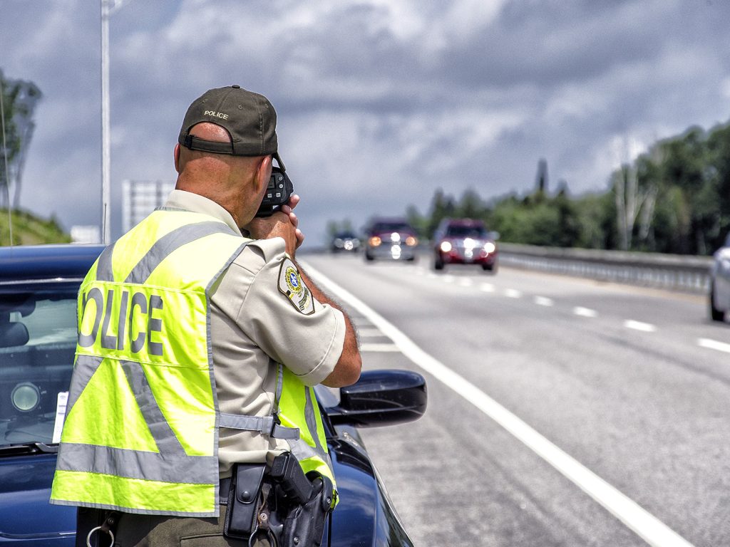 Grands excès de vitesse : trois chauffards pincés par les policiers à Mont-Laurier